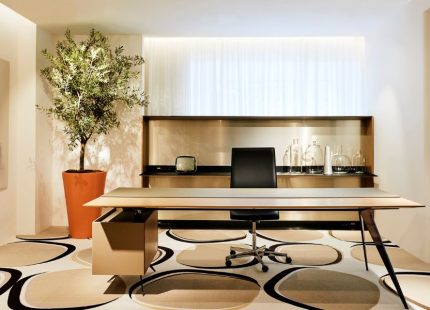 Madison Desk JMM executive office desk in Dubai UAE