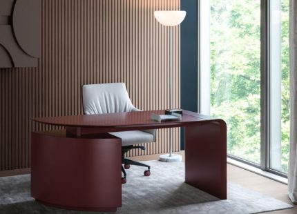 Sienna Desk 4 Mariani luxury Italian executive desk in Dubai UAE