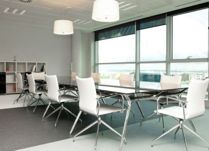 Arkitek Desk Actiu modern office desk in Dubai UAE