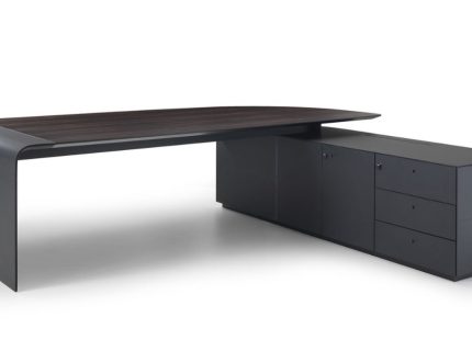 Sienna Desk 4 Mariani luxury Italian executive desk in Dubai UAE