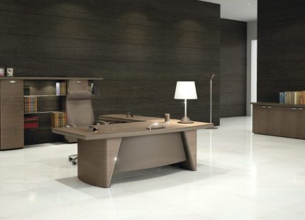 iSixty Desk Codutti luxury Italian executive desk in Dubai UAE