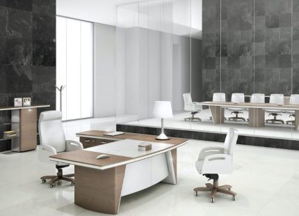 iSixty Desk Codutti luxury Italian executive desk in Dubai UAE