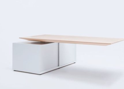 Gravity Desk MDD office workstation desk in Dubai UAE