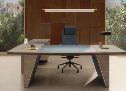 iSixty Desk Codutti luxury Italian executive desk in Dubai UAE