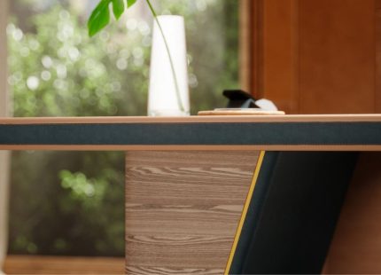 iSixty Desk Codutti luxury Italian executive desk in Dubai UAE