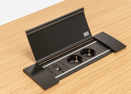 Viga Desk MDD modern office desk in Dubai UAE