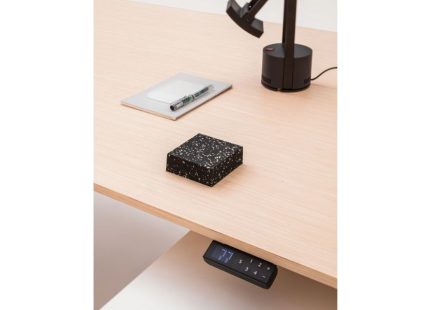 Gravity Desk MDD office workstation desk in Dubai UAE