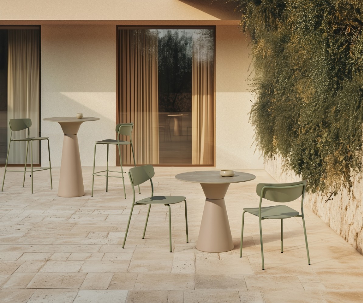 Outdoor furniture garden seating Dubai UAE patio chairs