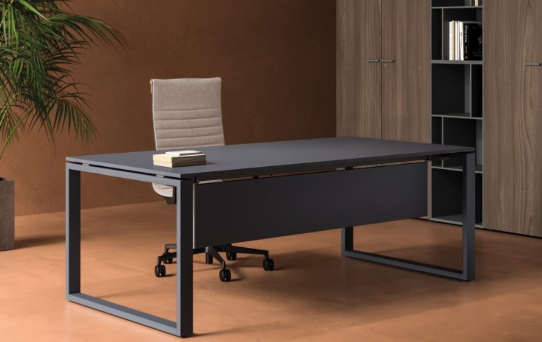 Loopy Desk Bralco Italian executive office desk Dubai UAE