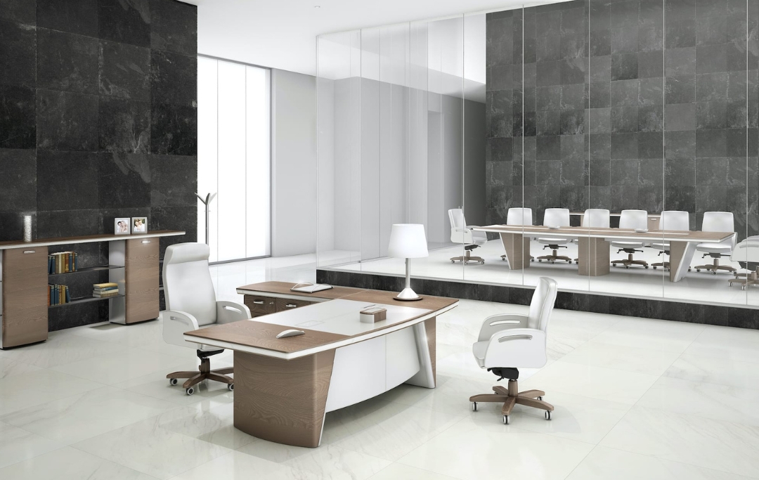 iSixty Desk Codutti luxury Italian executive desk in Dubai UAE