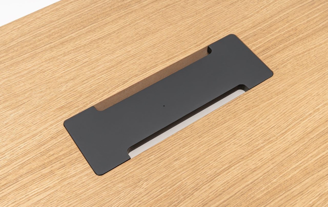 Viga Desk MDD executive office desk Dubai UAE