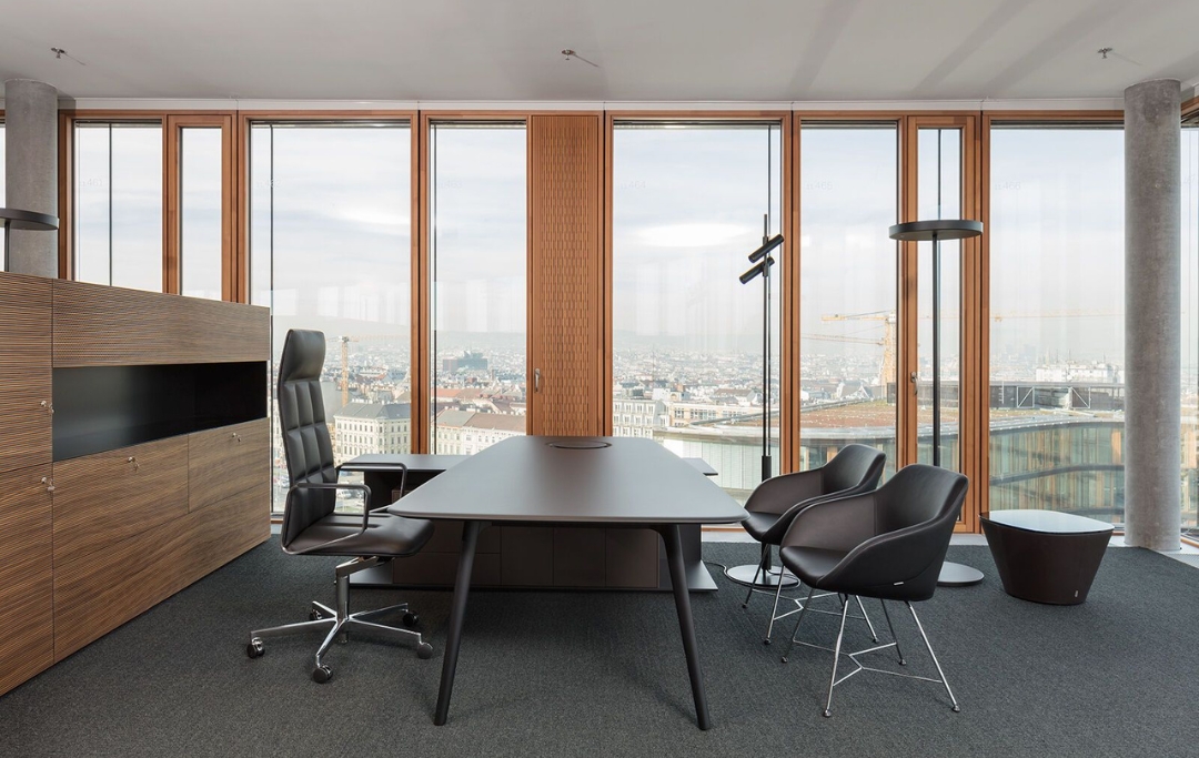 Keypiece Desk Walter Knoll luxury executive desk Dubai UAE