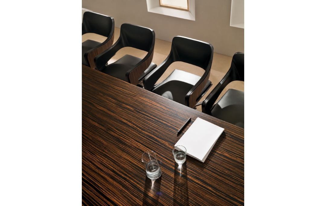 De Symetria Desk 4 Mariani luxury executive office desk Dubai UAE