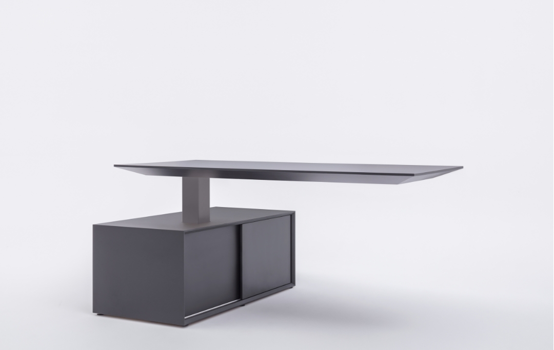 Gravity Desk MDD office workstation desk in Dubai UAE