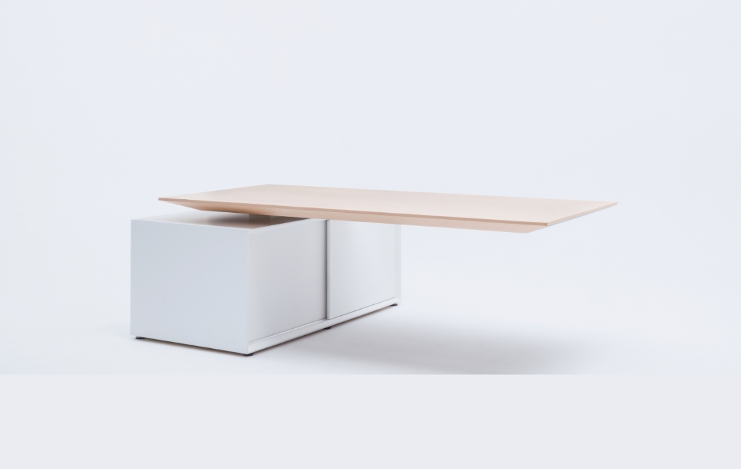 Gravity Desk MDD office workstation desk in Dubai UAE