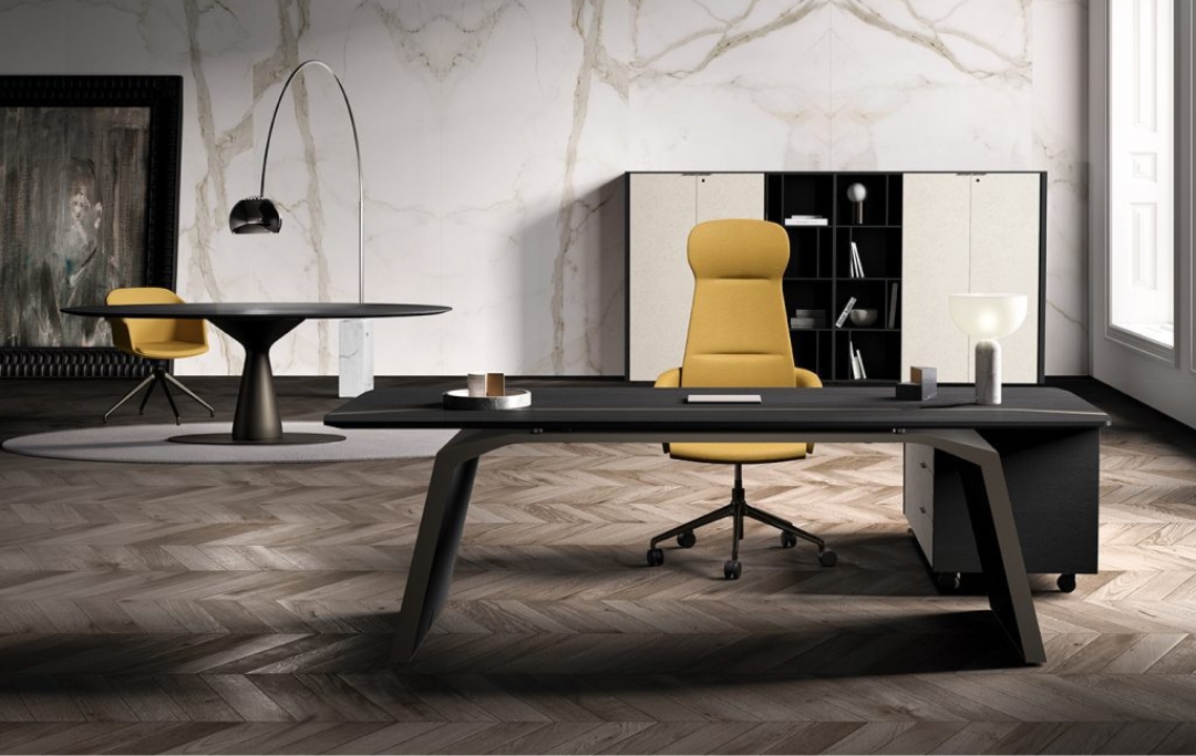 Metar Desk Bralco Italian executive office desk Dubai UAE