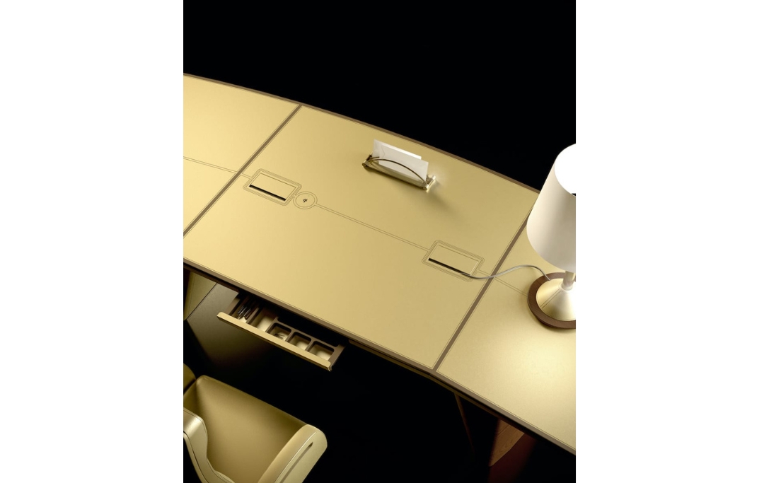 iSixty Desk Codutti luxury Italian executive desk in Dubai UAE