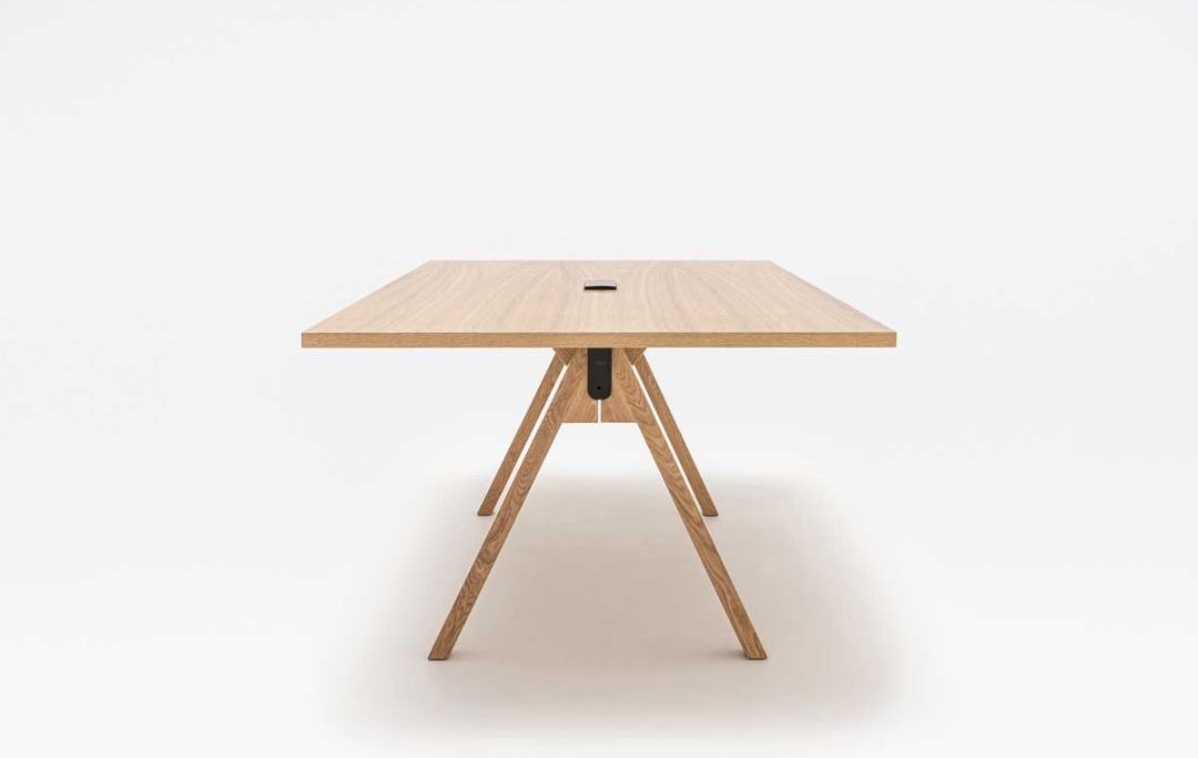 Viga Desk MDD executive office desk Dubai UAE