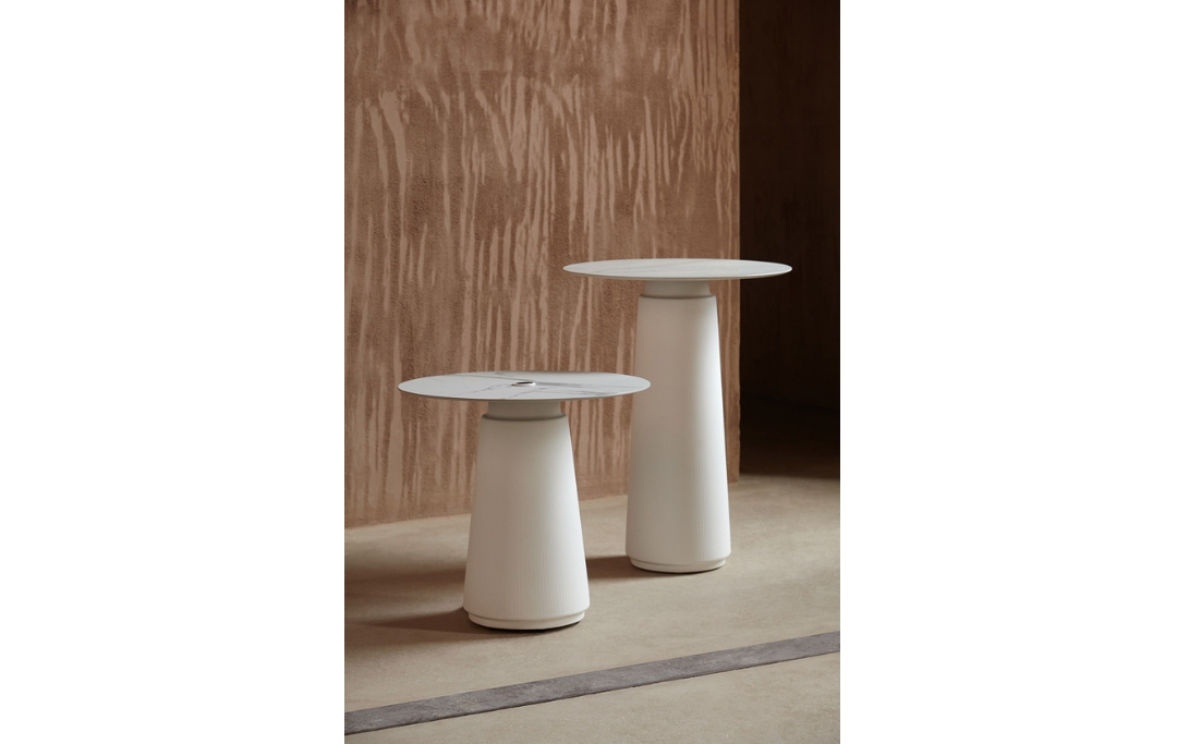 Dorik Actiu modern office desk Dubai UAE