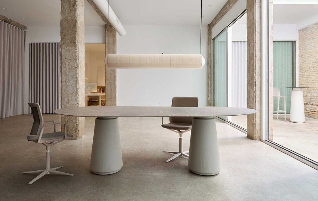 Dorik Actiu modern office desk Dubai UAE