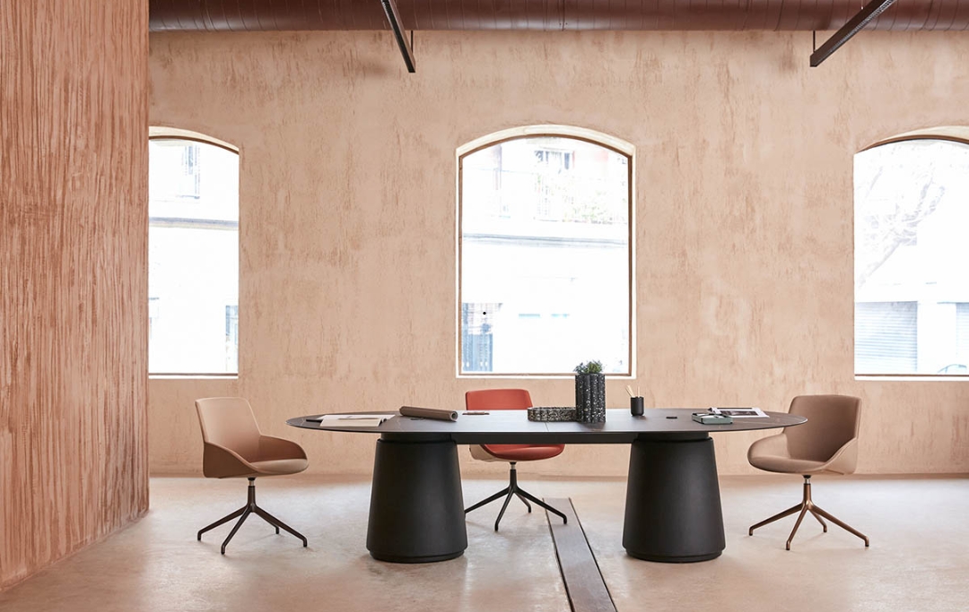 Dorik Actiu modern office desk Dubai UAE