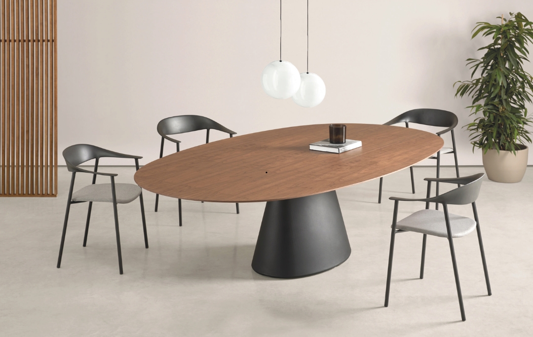 Essens Inclass modern seating furniture Dubai UAE