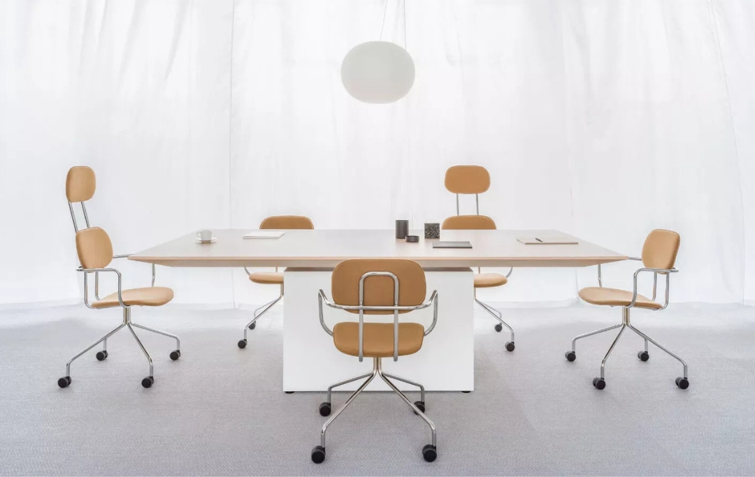 Gravity Desk MDD executive office desk Dubai UAE