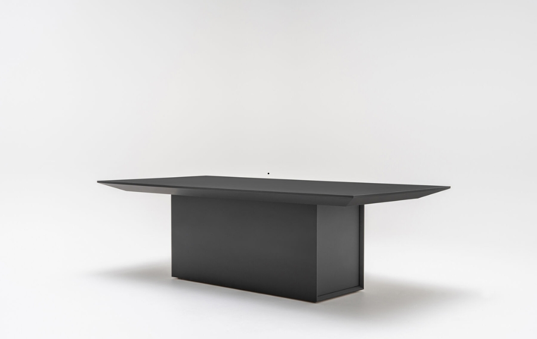 Gravity Desk MDD executive office desk Dubai UAE