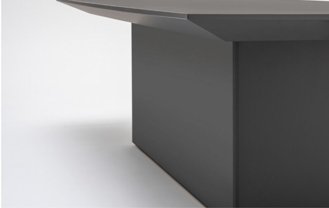 Gravity Desk MDD executive office desk Dubai UAE
