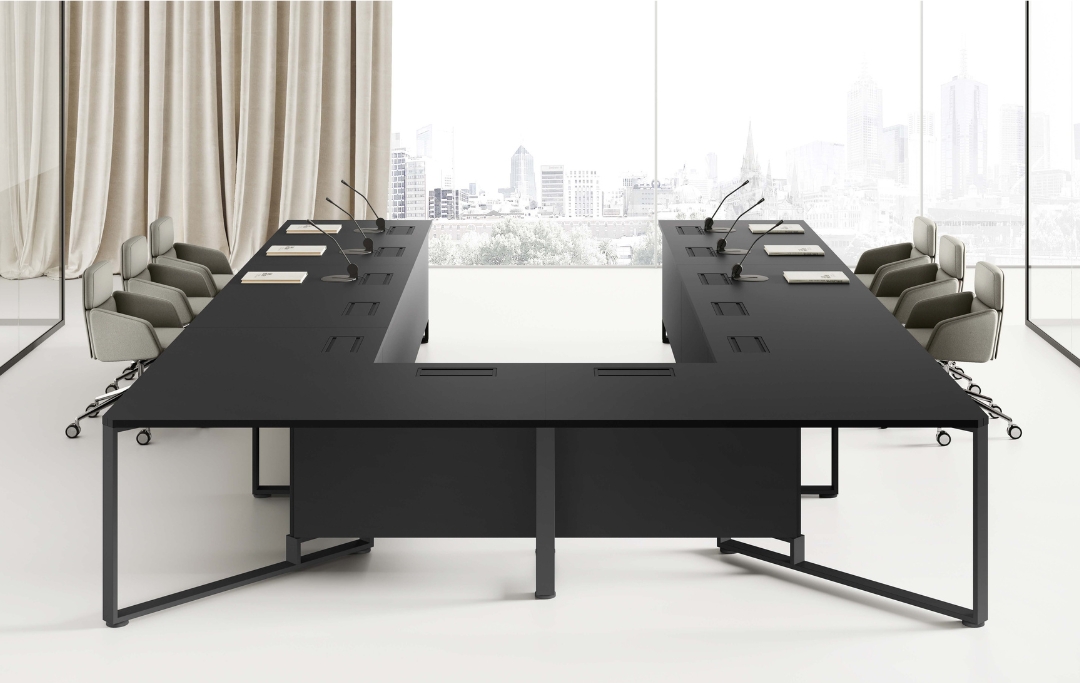 I Meet Las Mobili Italian meeting table Dubai UAE