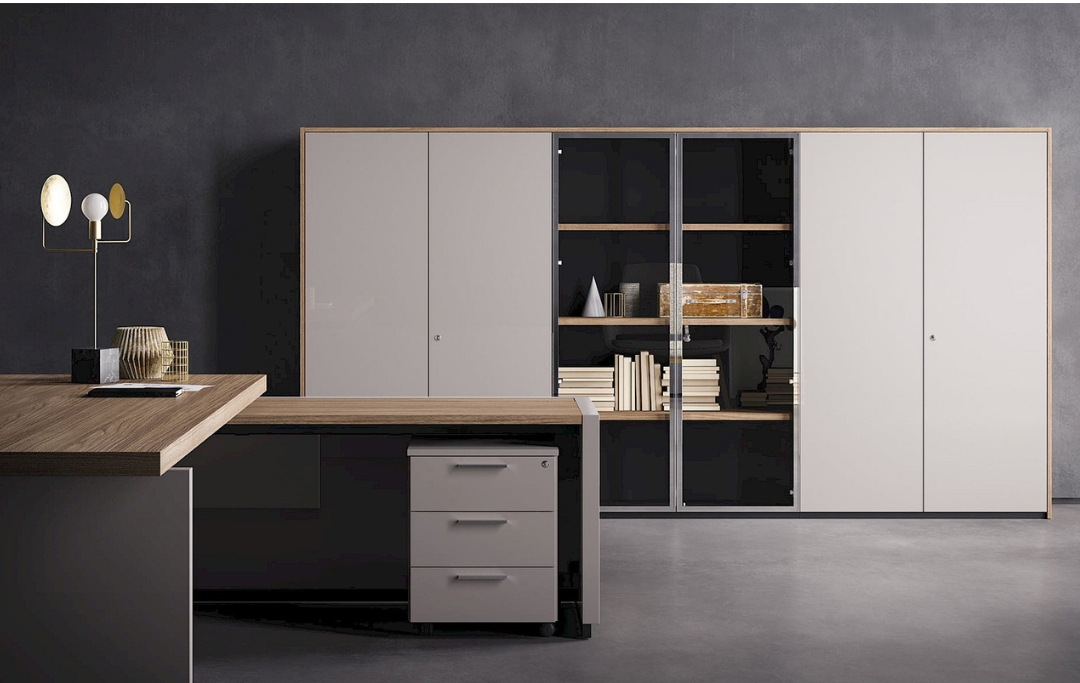 More Desk Sinetica Italian executive office desk Dubai UAE