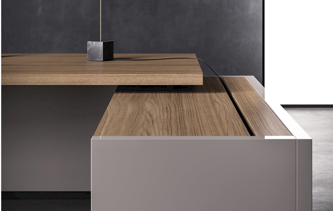 More Desk Sinetica Italian executive office desk Dubai UAE