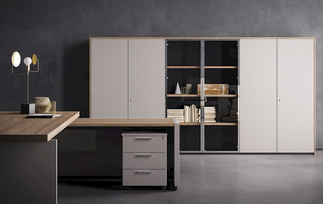 More Desk Sinetica Italian executive office desk Dubai UAE