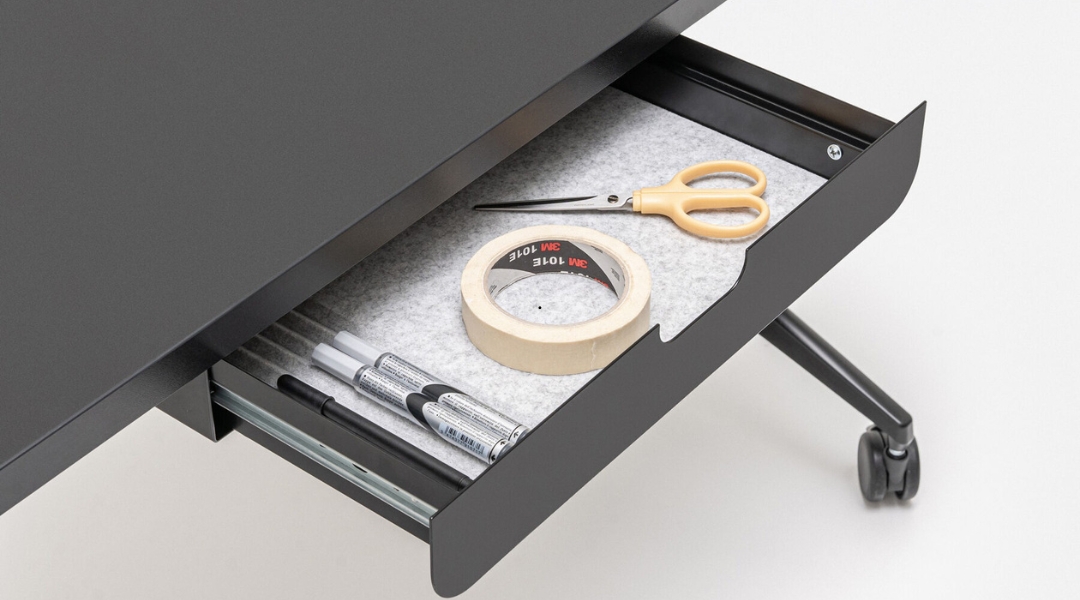 Ogi Q Desk MDD_2