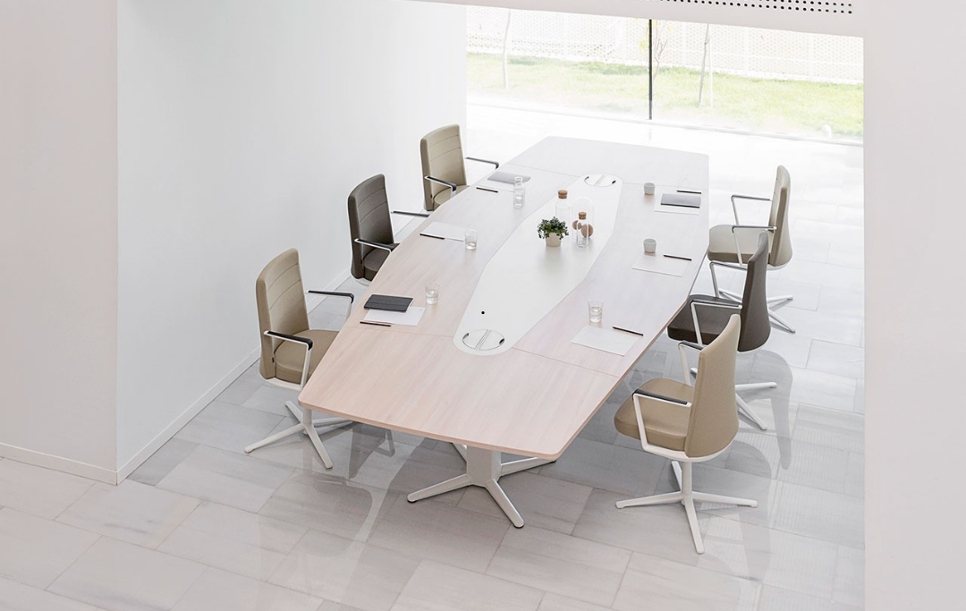 Power Desk Actiu modern office desk Dubai UAE