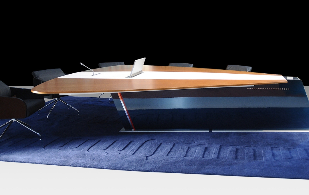 Stop&Go Desk JMM modern office desk Dubai UAE