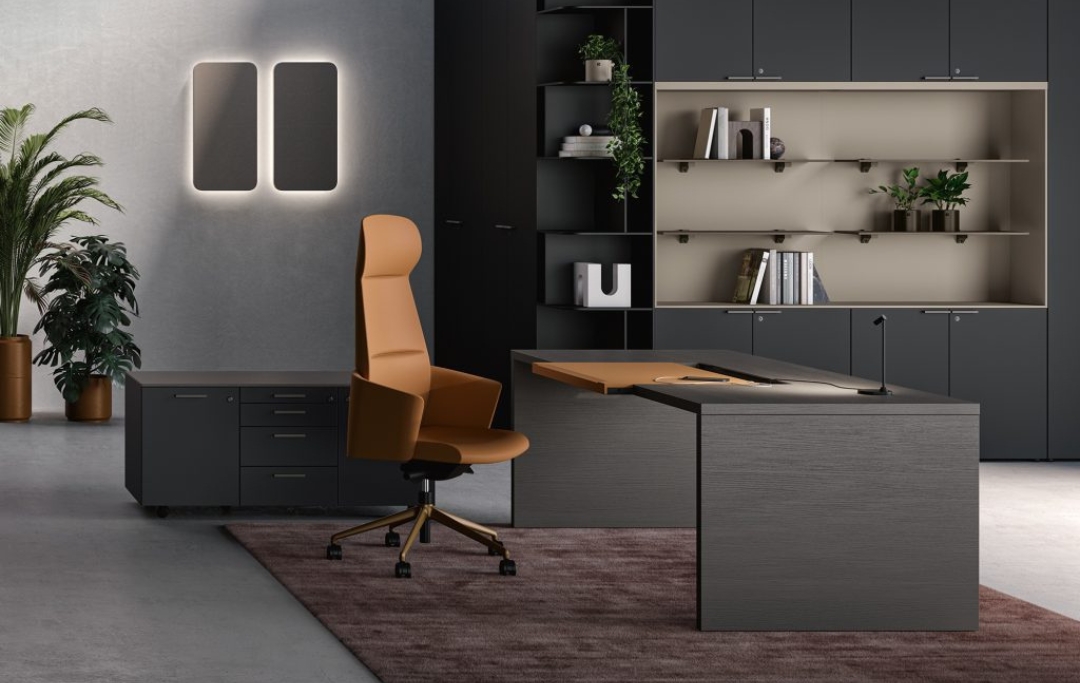 Sile Desk Bralco Italian executive office desk Dubai UAE