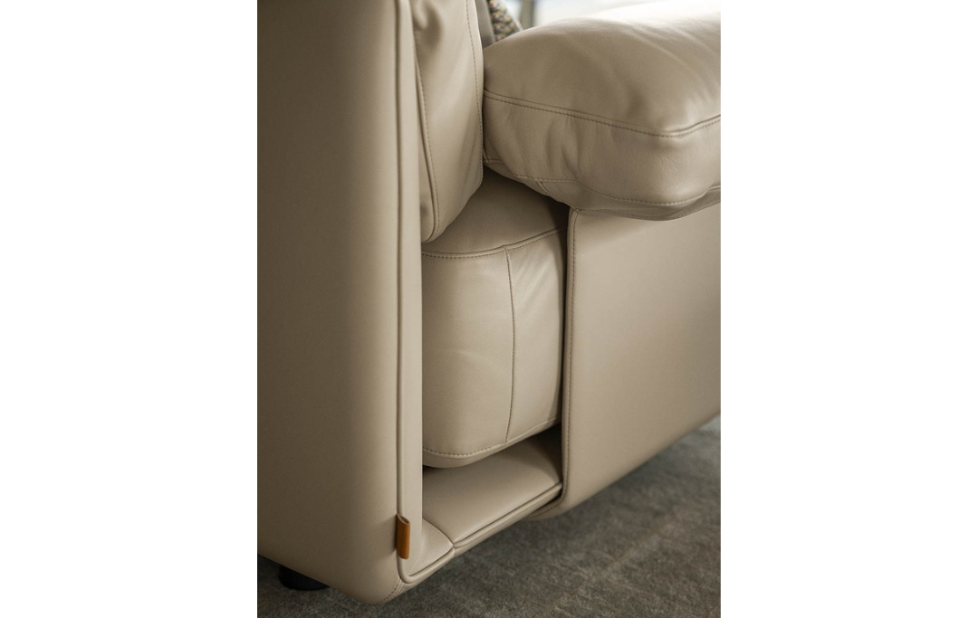 Blisscape Poltrol Frau 1 (6)