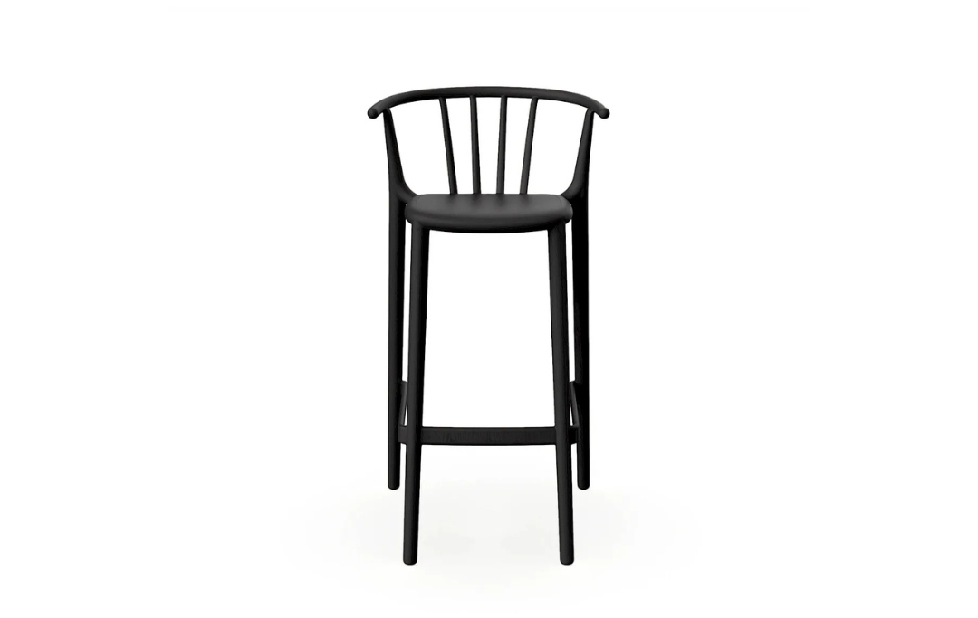 Woody Stool_Resol 1 (3)